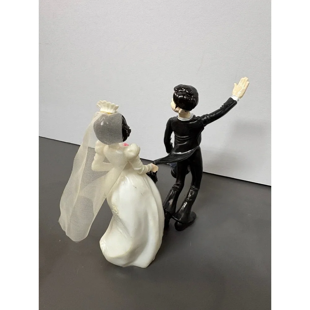 Vintage 1972 Wilton Runaway Groom‎ Wedding Cake Topper Humorous Plastic Figurine